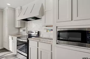 13521 FM 130, Hughes Springs, TX 75656 - Photo 9