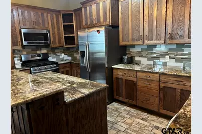 823 S Magnolia St, Palestine, TX 75801 - Photo 3