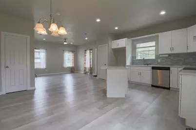 1000 N Spring, Grand Saline, TX 75140 - Photo 5