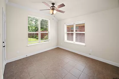 2559 Lazy Acres Ln, Tyler, TX 75707 - Photo 9