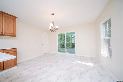 1502 E Birdsong St, Longview, TX 75602 - Photo 7