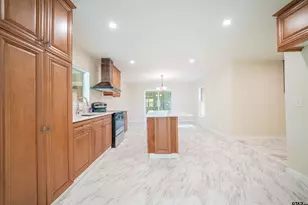 1502 E Birdsong St, Longview, TX 75602 - Photo 3