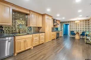 606 Tremont St, Tyler, TX 75701 - Photo 11