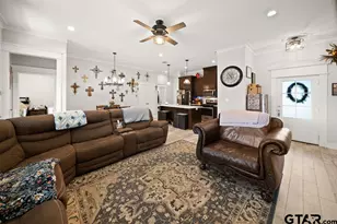 217 Smith Cir, Lindale, TX 75771 - Photo 5