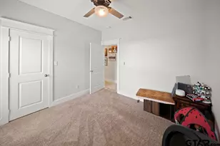 217 Smith Cir, Lindale, TX 75771 - Photo 17