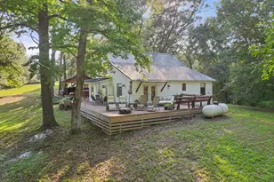 1075 Acr 323, Palestine, TX 75803 - Photo 5