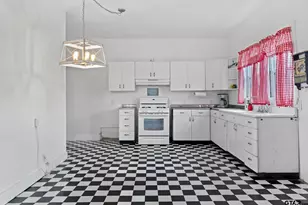 211 W Grand Ave, Marshall, TX 75670 - Photo 19