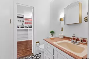 215 W Grand Ave, Marshall, TX 75670 - Photo 13