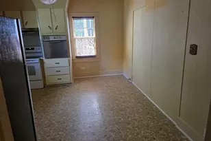 200 Rogers, Henderson, TX 75654 - Photo 5