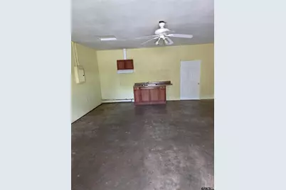 200 Rogers, Henderson, TX 75654 - Photo 17