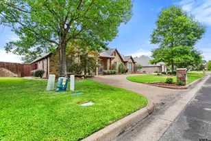 2318 Kingsmill Cir, Tyler, TX 75703 - Photo 3