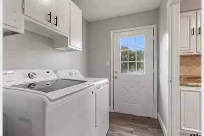 1501 Pearl Street, Lindale, TX 75771 - Photo 23