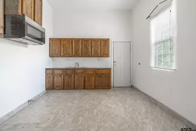 428 W Bow St, Tyler, TX 75702 - Photo 29