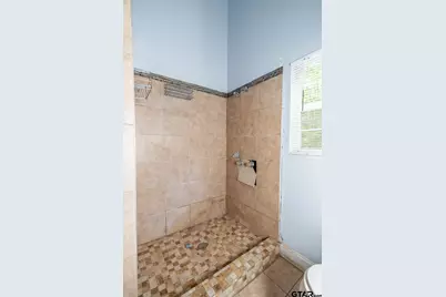 428 W Bow St, Tyler, TX 75702 - Photo 19