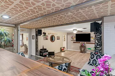 810 Caddo St, Marshall, TX 75672 - Photo 9