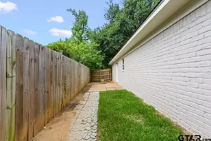 2202 Balsam St, Longview, TX 75605 - Photo 25