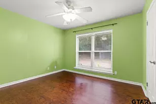 2202 Balsam St, Longview, TX 75605 - Photo 15