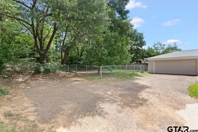 2202 Balsam Street, Longview, TX 75605 - Photo 27