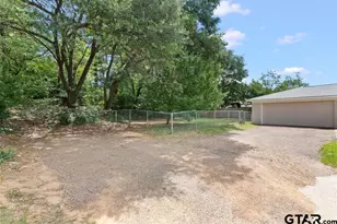 2202 Balsam St, Longview, TX 75605 - Photo 27