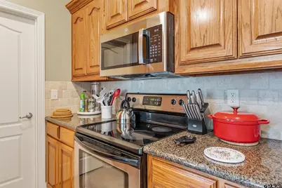 16532 Milwood Place, Tyler, TX 75703 - Photo 13