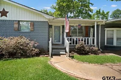 403 Ridgewood Drive, Palestine, TX 75803 - Photo 1