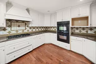 3018 Tower Dr, Tyler, TX 75701 - Photo 5