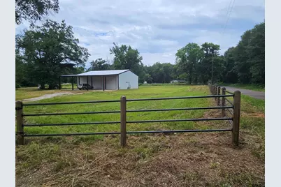 4644 Giraffe, Gilmer, TX 75644 - Photo 1
