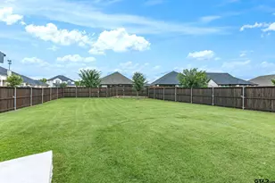 305 Ember Cir, Waxahatchie, TX 75165 - Photo 35