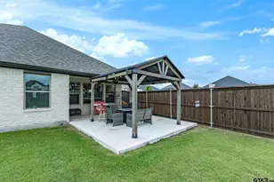 305 Ember Cir, Waxahatchie, TX 75165 - Photo 37