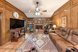 612 W Coke Rd, Winnsboro, TX 75494 - Photo 17