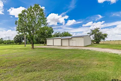 609 County Road 2421, Como, TX 75431 - Photo 33