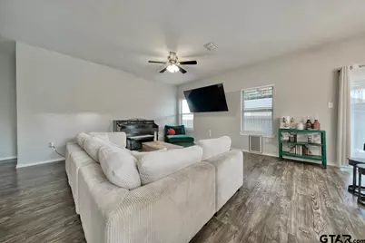 306 Ruffin Road, Mabank, TX 75147 - Photo 5