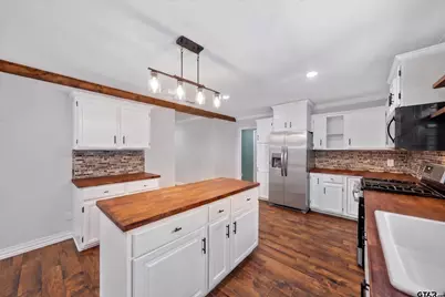 7824 State Hwy 64, Ben Wheeler, TX 75754 - Photo 9