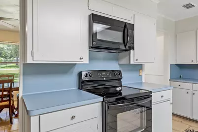 354 Royal Cir, Whitehouse, TX 75791 - Photo 11