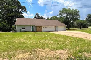 19703 Highland Pl, Whitehouse, TX 75791 - Photo 1
