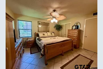 313 S Pecan St, White Oak, TX 75693 - Photo 21