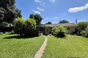 313 S Pecan St, White Oak, TX 75693 - Photo 43