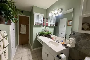 313 S Pecan St, White Oak, TX 75693 - Photo 27