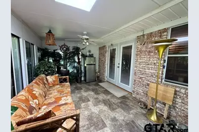 313 S Pecan St, White Oak, TX 75693 - Photo 33