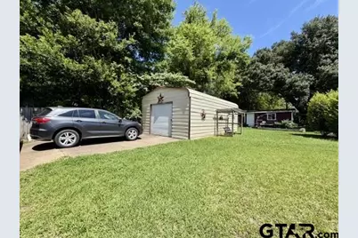 313 S Pecan St, White Oak, TX 75693 - Photo 47