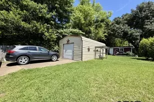 313 S Pecan St, White Oak, TX 75693 - Photo 47