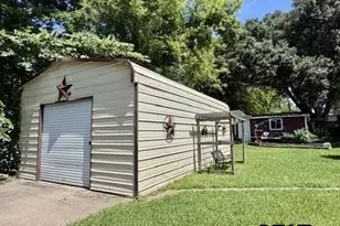 313 S Pecan St, White Oak, TX 75693 - Photo 45