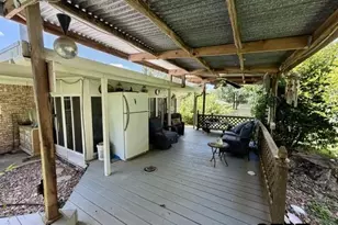 313 S Pecan St, White Oak, TX 75693 - Photo 37