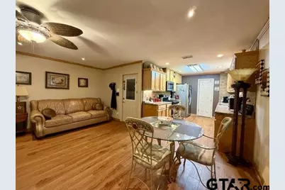 313 S Pecan St, White Oak, TX 75693 - Photo 11