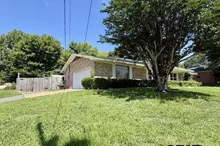 313 S Pecan St, White Oak, TX 75693 - Photo 5