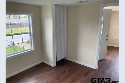 2104 W Robbins, Tyler, TX 75702 - Photo 7