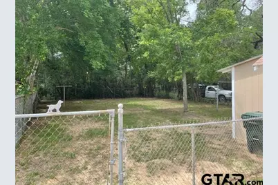 2104 W Robbins, Tyler, TX 75702 - Photo 9