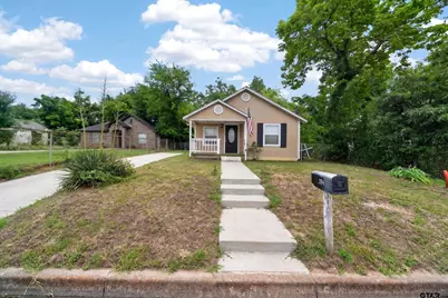 2104 W Robbins, Tyler, TX 75702 - Photo 1