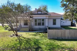 269 E Holley St, Alba, TX 75410 - Photo 3