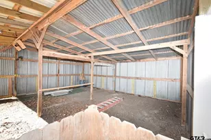 269 E Holley St, Alba, TX 75410 - Photo 33
